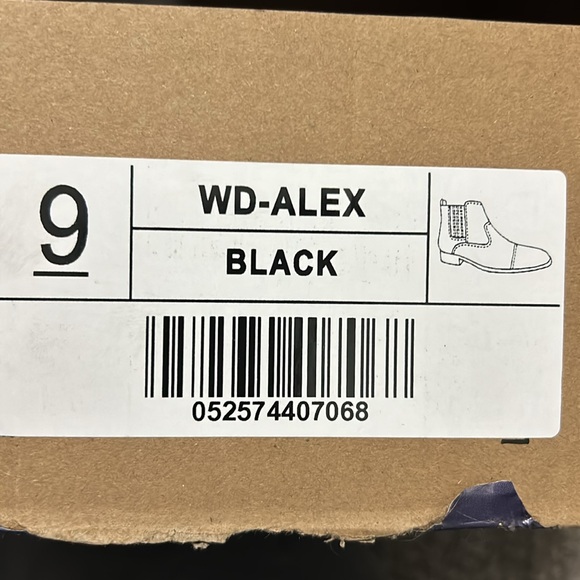 Dress boots size 9 wide - Picture 4 of 5